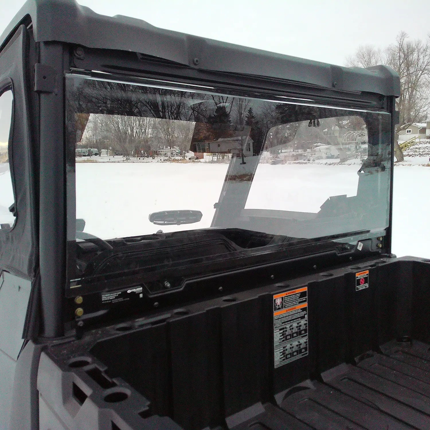Poly Rear Windshield Pol