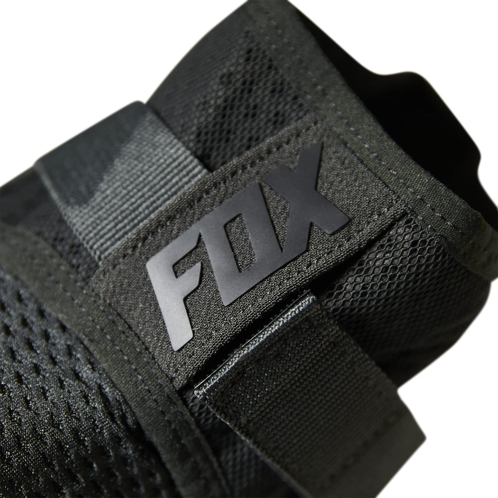 
                      
                        Fox Racing Launch Pro D3O Mountain Bike Knee Guard, Black, Large
                      
                    