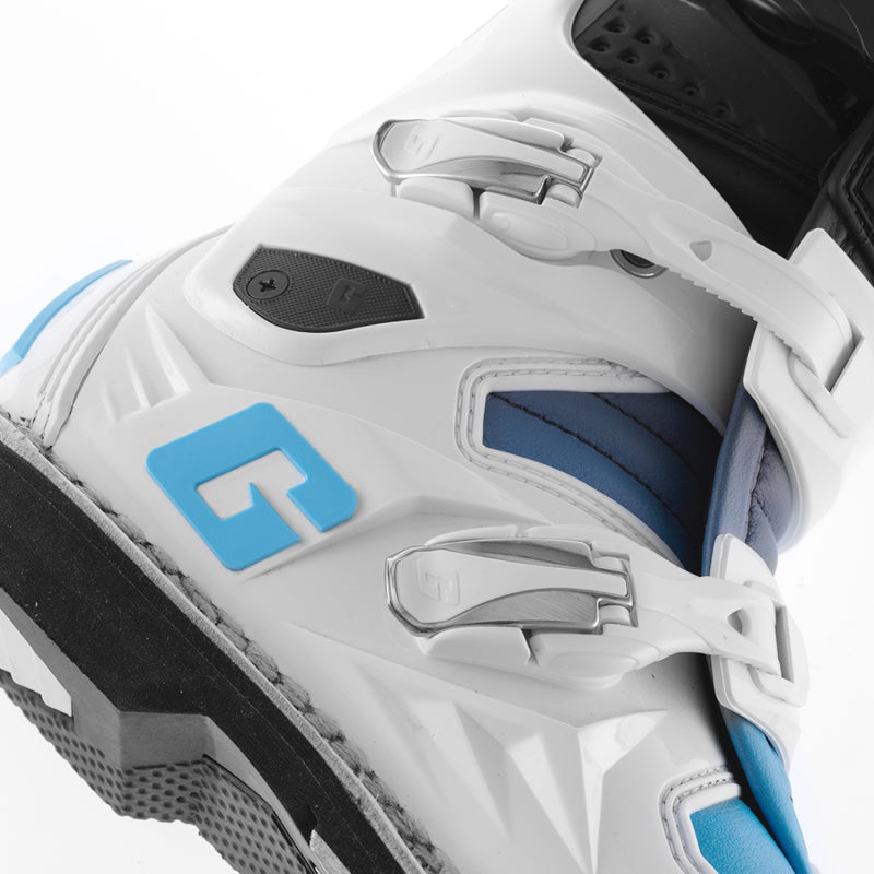 
                      
                        Gaerne SG12 Limited Edition Boot Black/White/Carolina Blue - Size 11
                      
                    