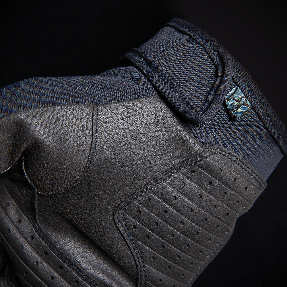 ICON Stormhawk* Gloves - Black - Large 3301-3967