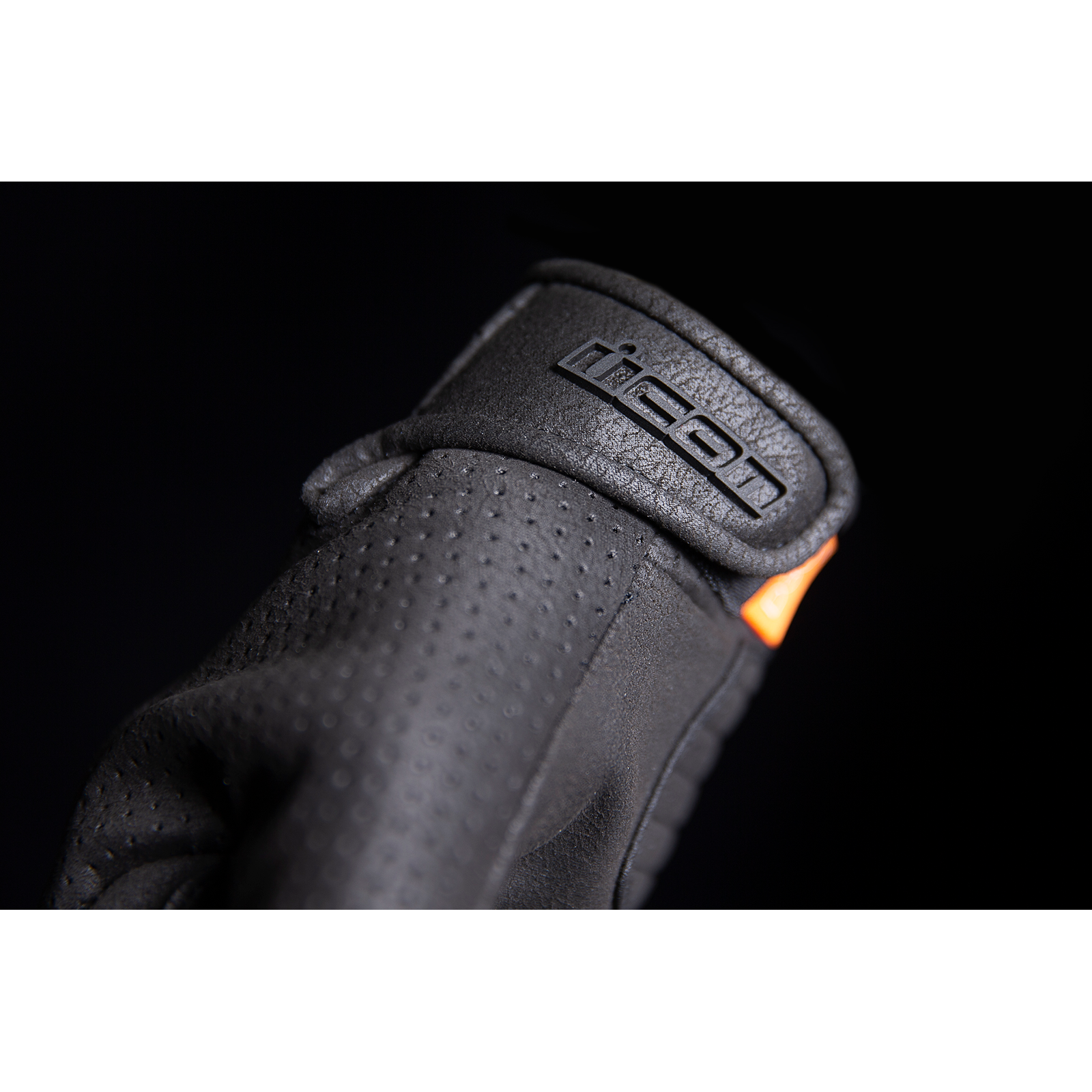 ICON Airform* Gloves - Black - Small 3301-4135
