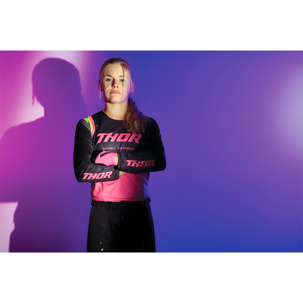 
                      
                        THOR Women's Pulse REV Jersey - Charcoal/Pink - Medium 2911-0239
                      
                    