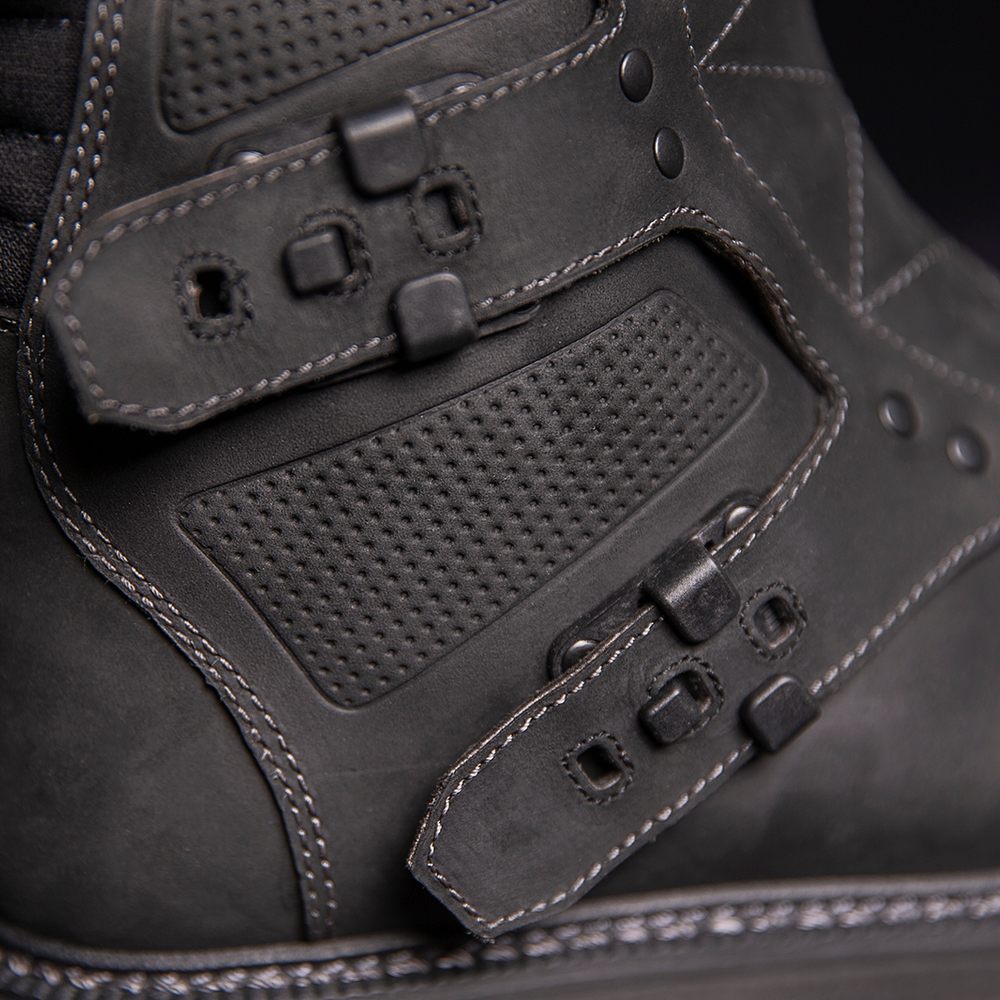 ICON Elsinore 2* CE Boots - Black - Size 11.5 3403-1216