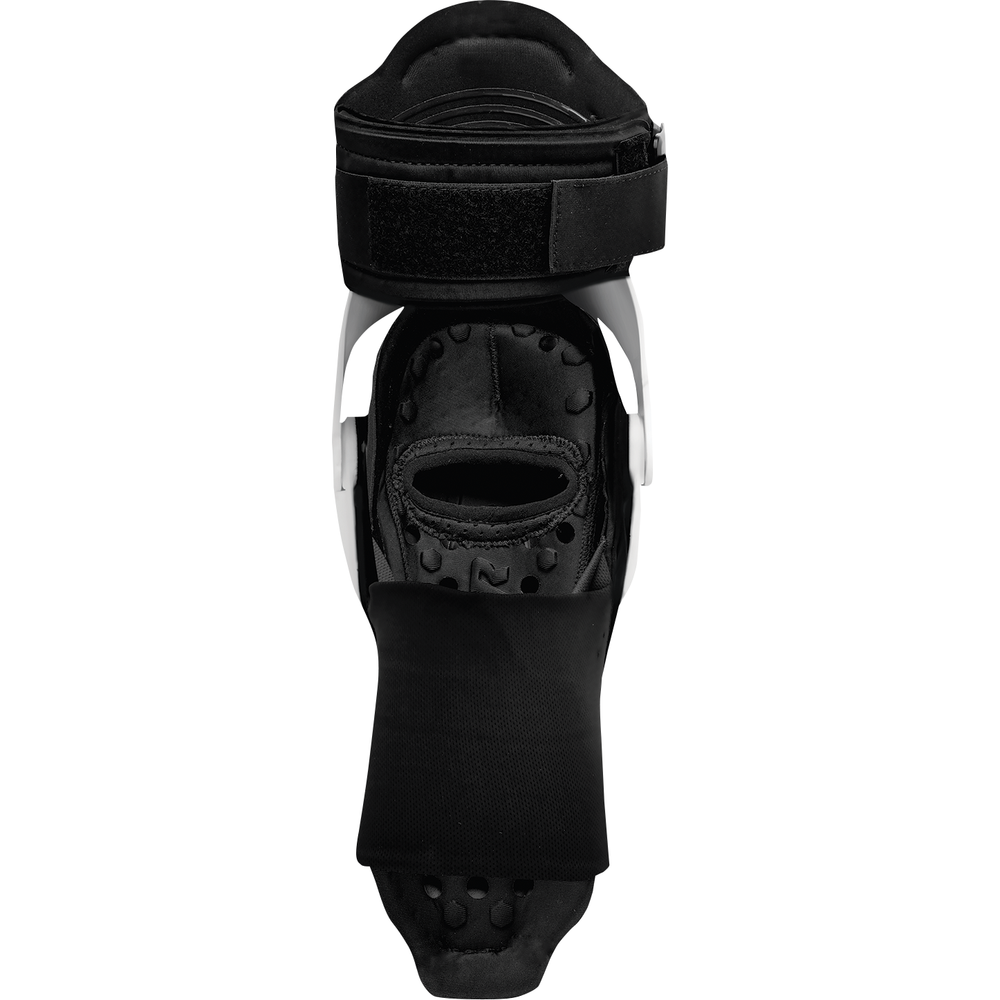 
                      
                        THOR Sentinel LTD Knee Guards - White - 2XL/3XL 2704-0613
                      
                    