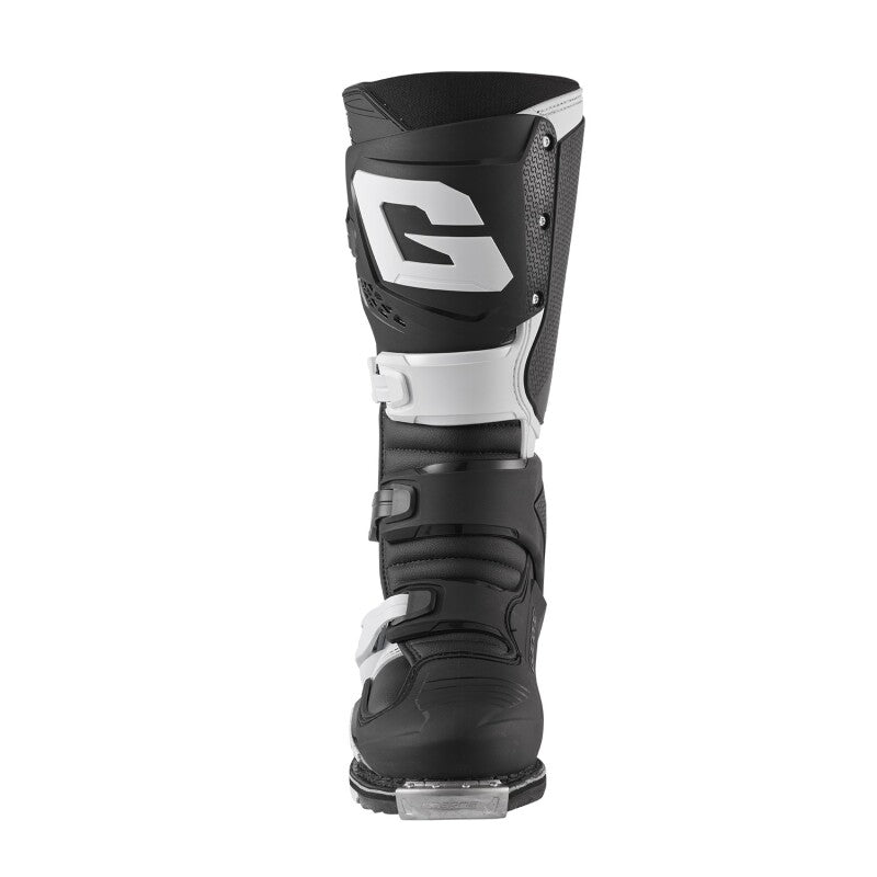 
                      
                        Gaerne SG22 Boot Black/White Size - 11
                      
                    