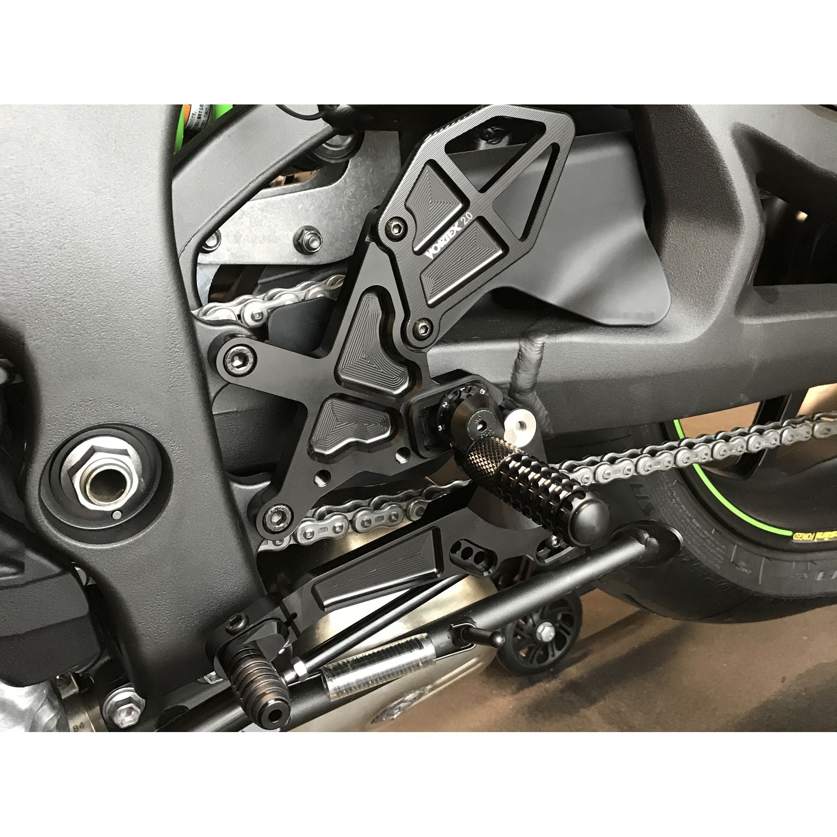 Rear Set Complete Blk Kaw