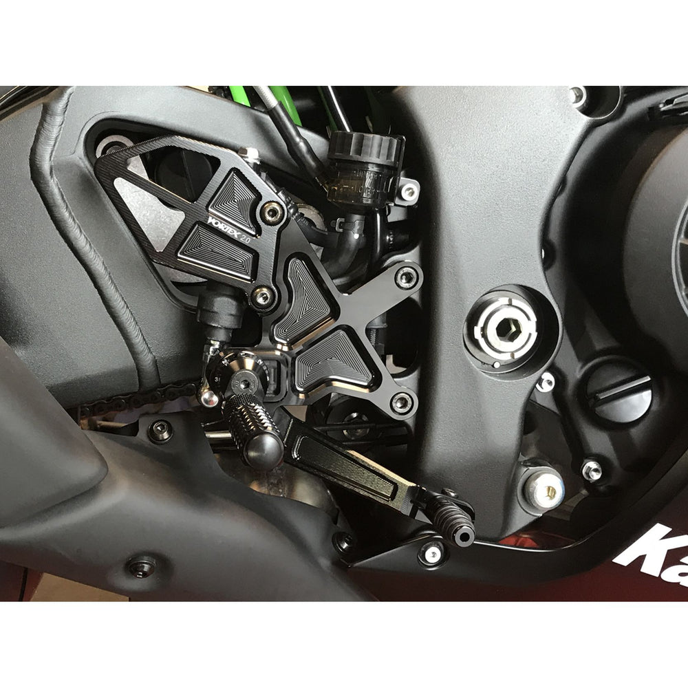 Rear Set Complete Blk Kaw