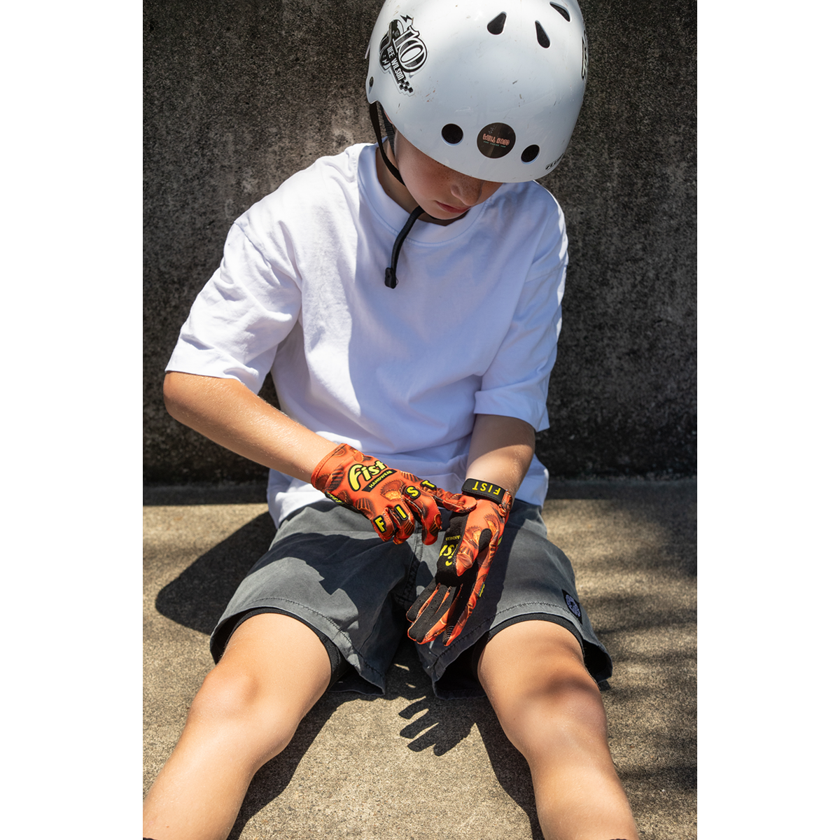FIST HANDWEAR Youth Strapped 100% Nuts Gloves - Small F-GSY-01762-S