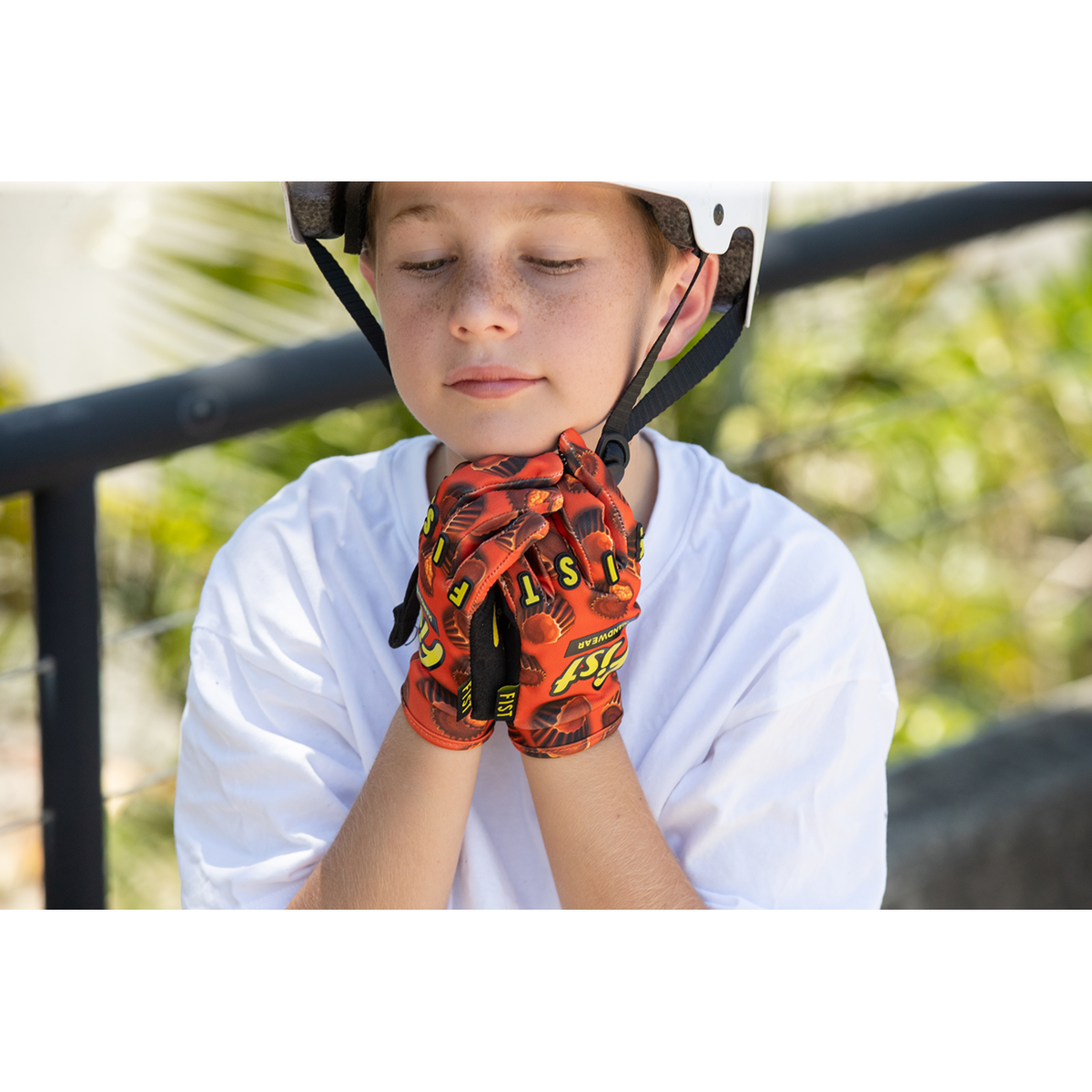 FIST HANDWEAR Youth Strapped 100% Nuts Gloves - XS F-GSY-01762-XS