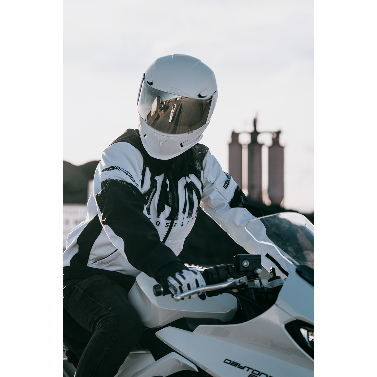 ICON Airframe Pro™ Helmet - Solid - Gloss White - 2XL 0101-19193