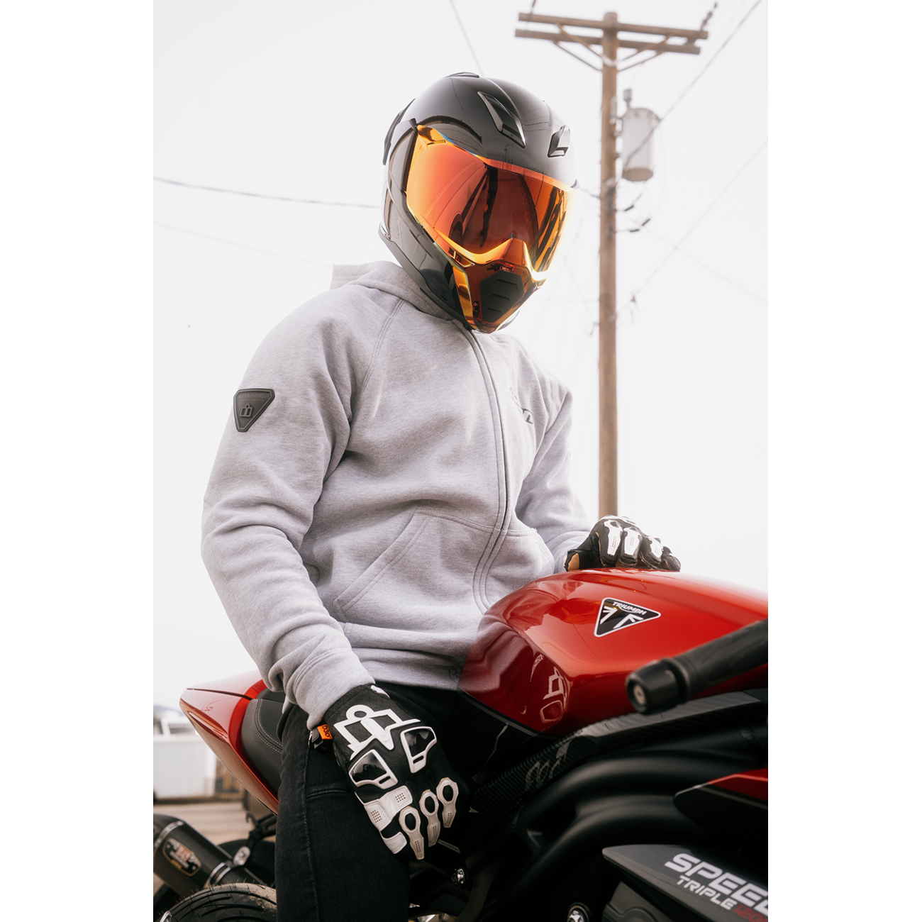 ICON Ultraflite™ Helmet - Solid - MIPS® - Gloss Black - Medium 0101-19274