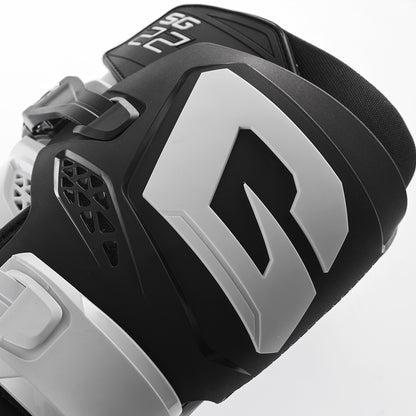 Sg22 Boots Black/White Sz 9