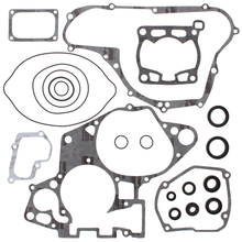 Complete Gasket Set With Oil Seals