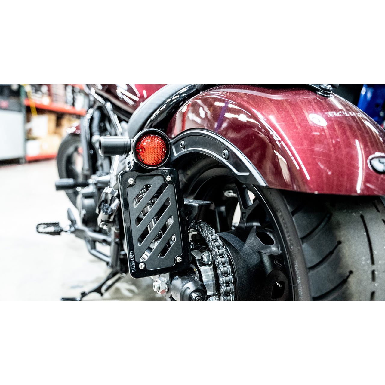 Slash Cur Lic Plt Kit Vert Black