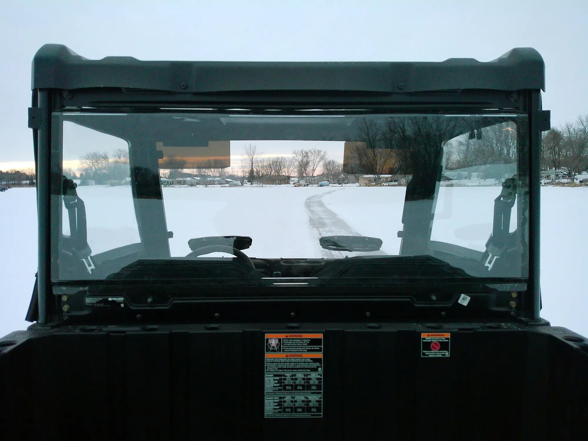 Poly Rear Windshield Pol