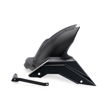 Tire Hugger Matte Black Suz