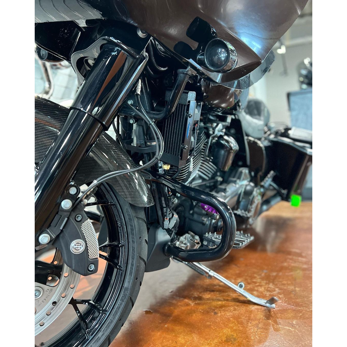 Oil Cooler M8 Touring `17 23 (Chopped Guard)