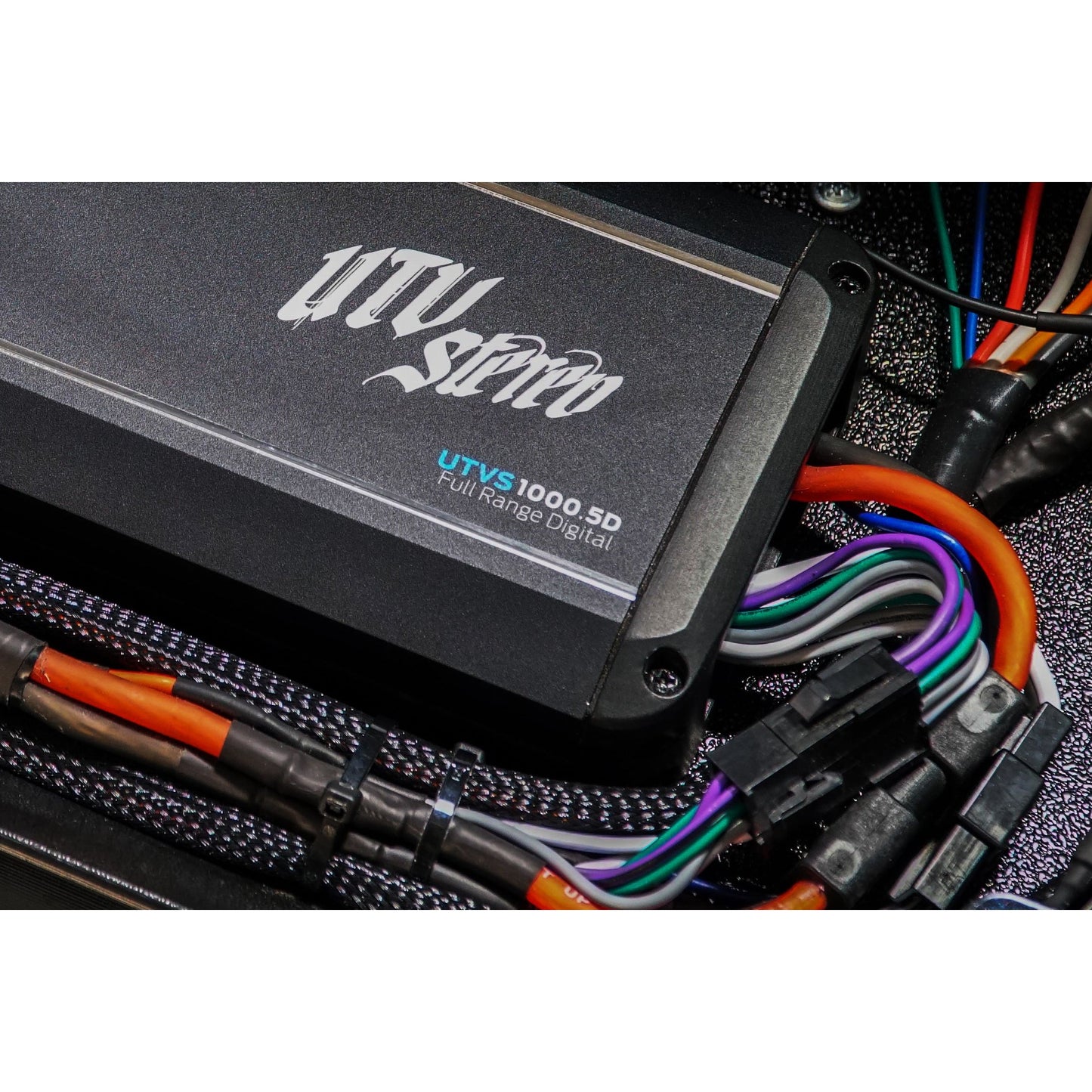 Signature Series 1000W 5-Channel Amplifier | UTVS1000.5D