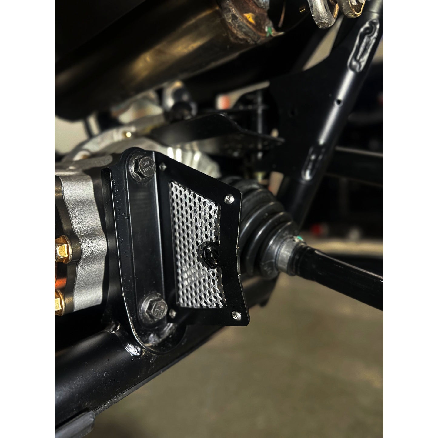 POLARIS PRO R REAR CV GUARDS