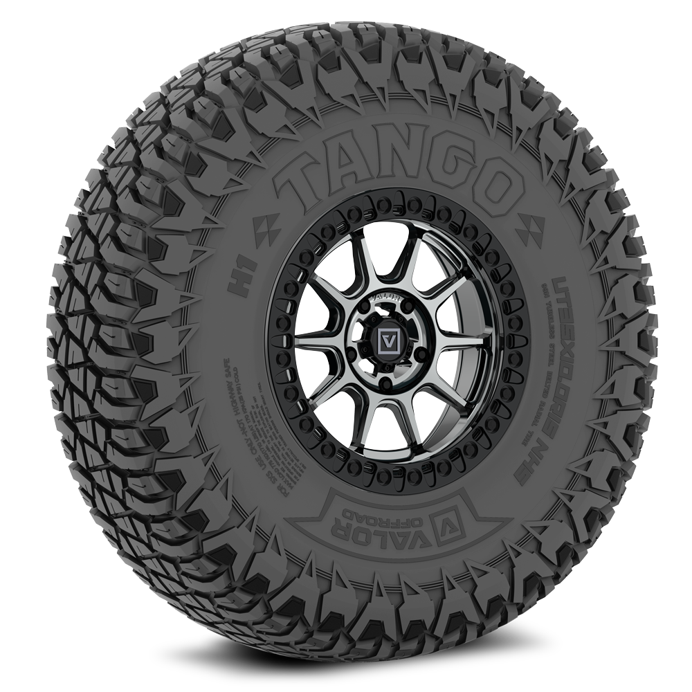 Tango on 15x7 V18 HB UTV Wheel and Tire Kit
