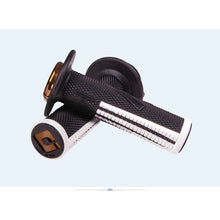 Emig2 Pro V2 Lock On Grip Black/White
