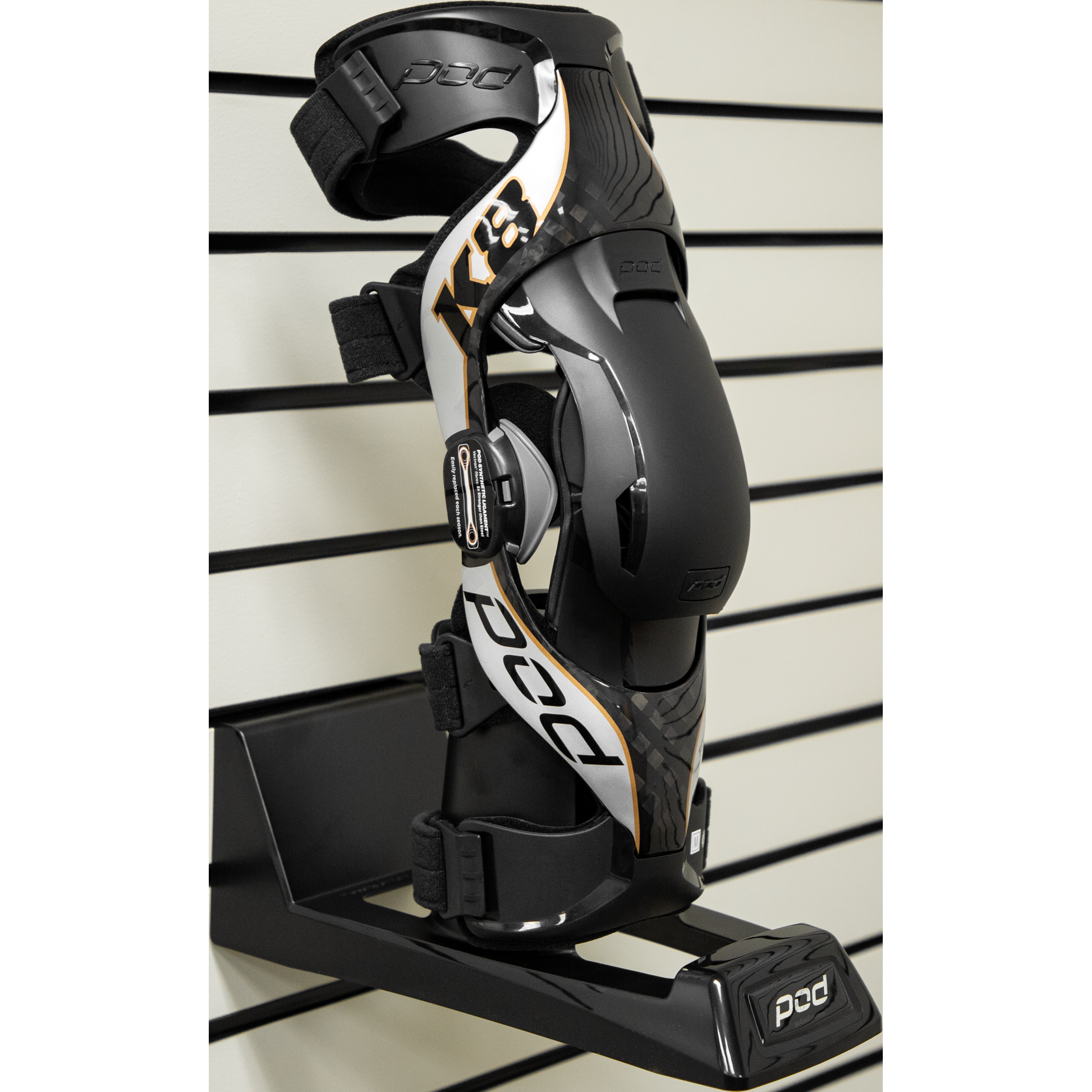 Kx Single Brace Display Black