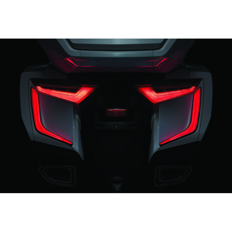 Kuryakyn Omni L.E.D. Rear Bag Accents 18 and up GL1800