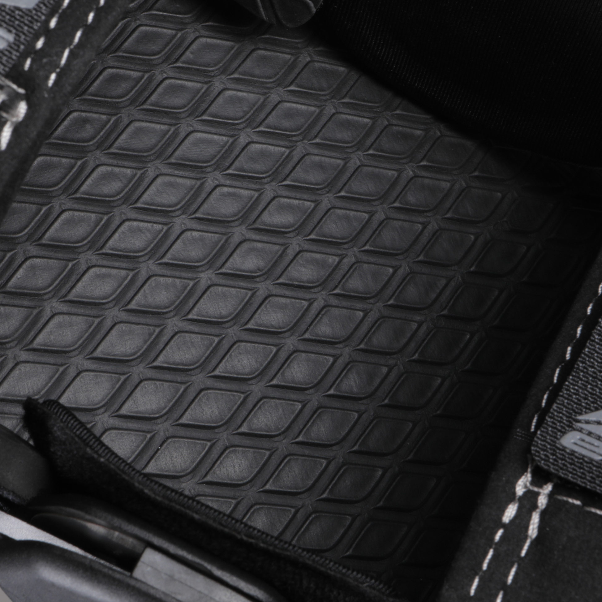 Axis Pro Knee Brace Pair Black/Grey Lg