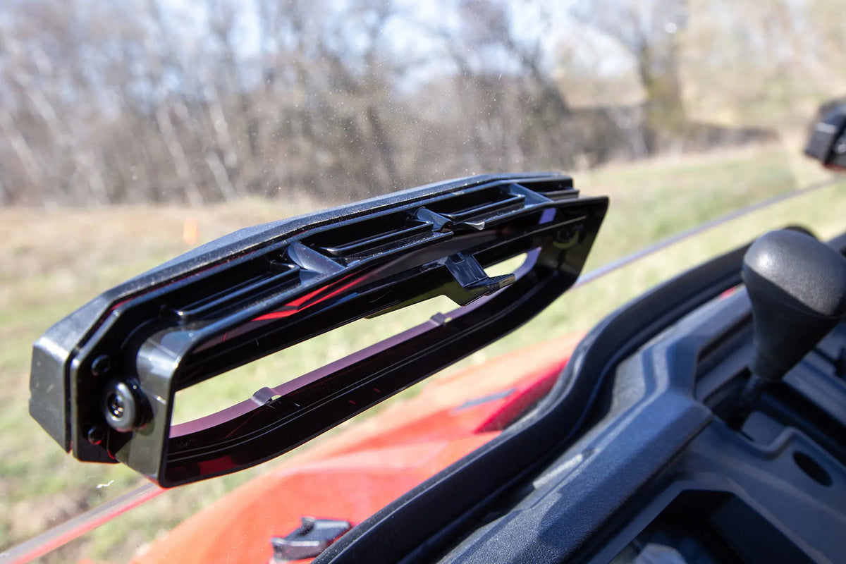 Poly Front Windshield Full Fixed Vented Hon