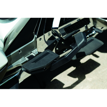 Kuryakyn Omni Transformer Passenger Flooboards Black