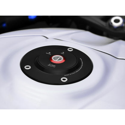 Gas Cap Locking Black Suz