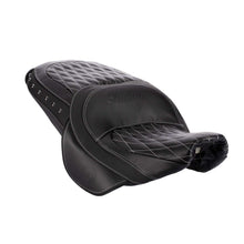 Indian Motorcycle Genuine Leather Standard Reach Heated Touring Seat, Black - 2882563-02