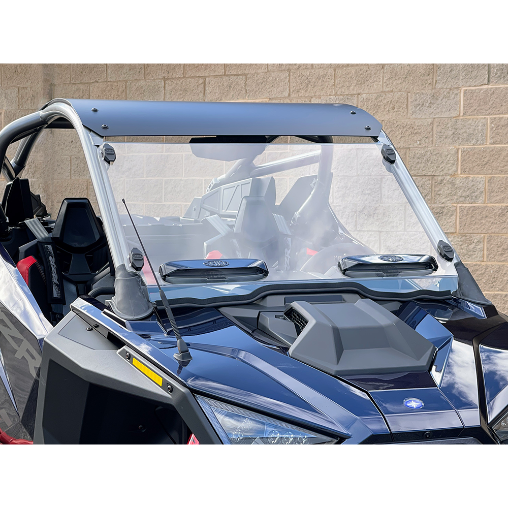 
                      
                        Front Vented Windshield Polaris Pro R
                      
                    