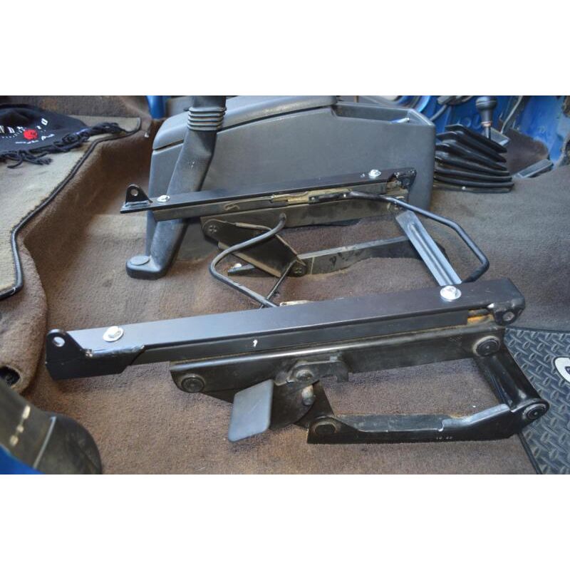 PRP Jeep CJ7/YJ Seat Adapter Mount (Passenger Side)