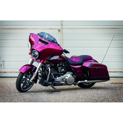Kuryakyn Tri-Line Saddlebag Hinge Covers Gloss Black