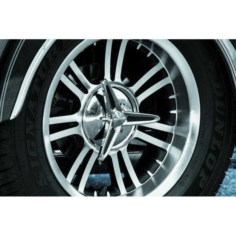 Kuryakyn Knock-Off Center Caps For Trikes Chrome