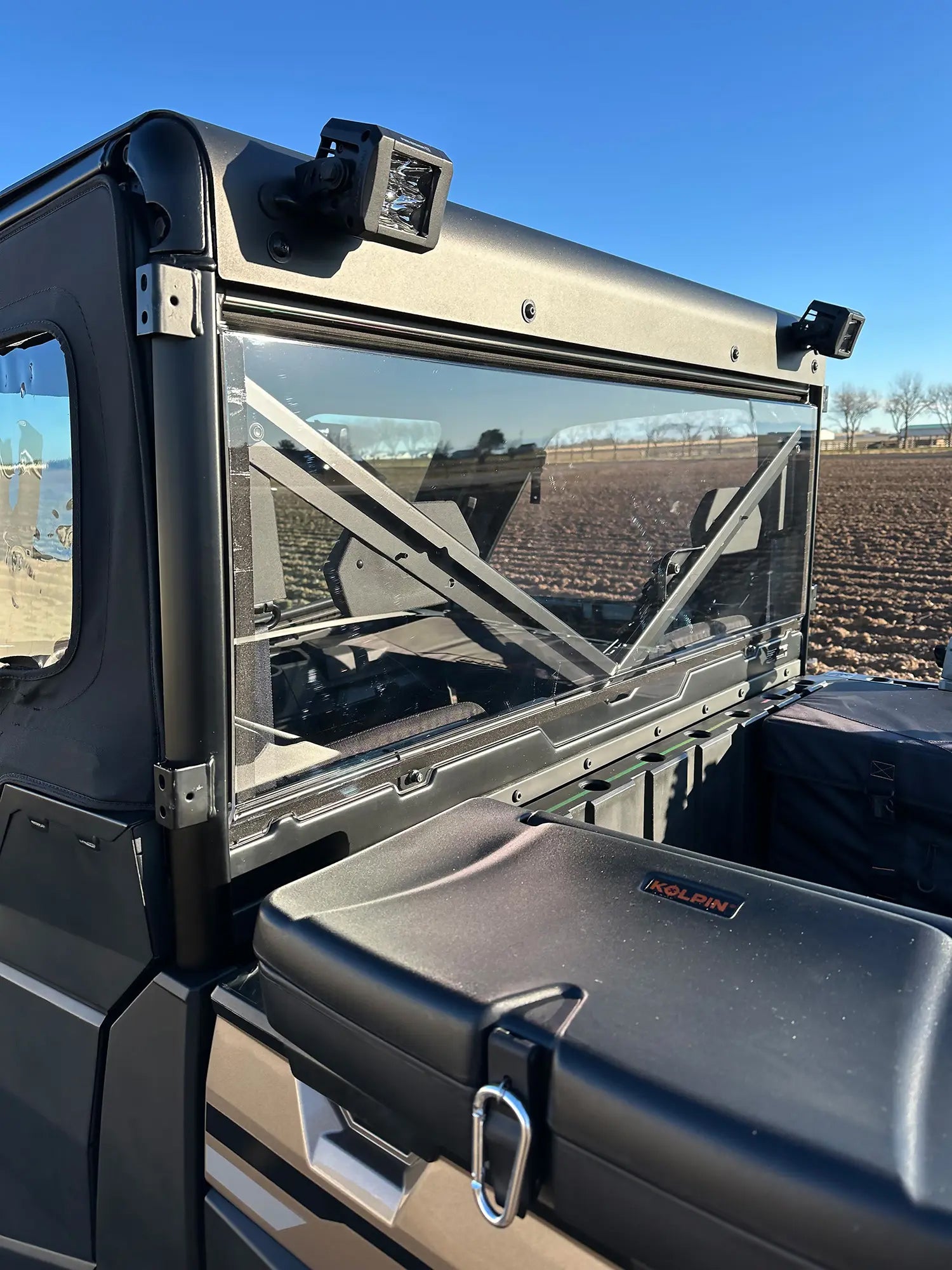 Rear Windshield Panel Pol