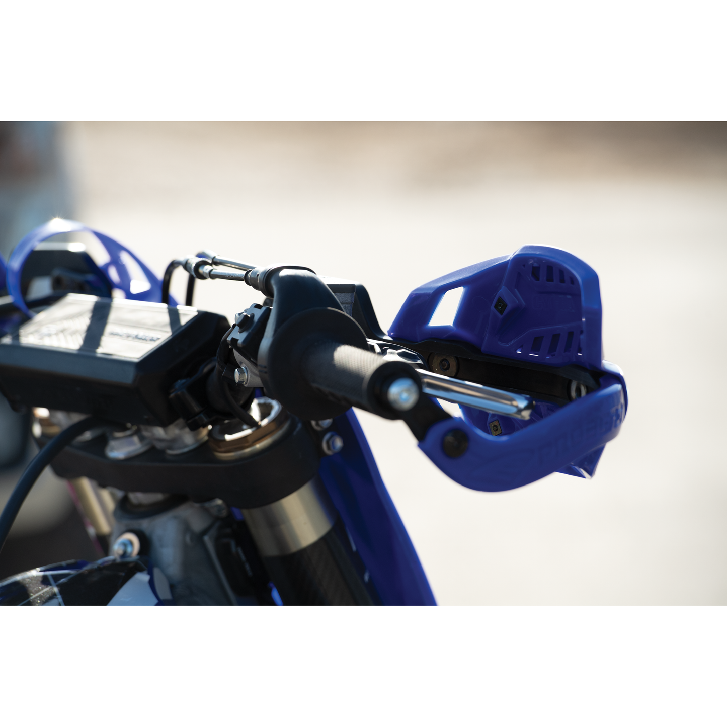 1 1/8" Closed Handguard Blue