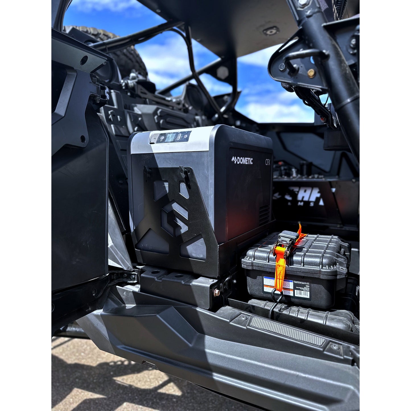 POLARIS TURBO R & PRO R - DOMETIC COOLER MOUNT