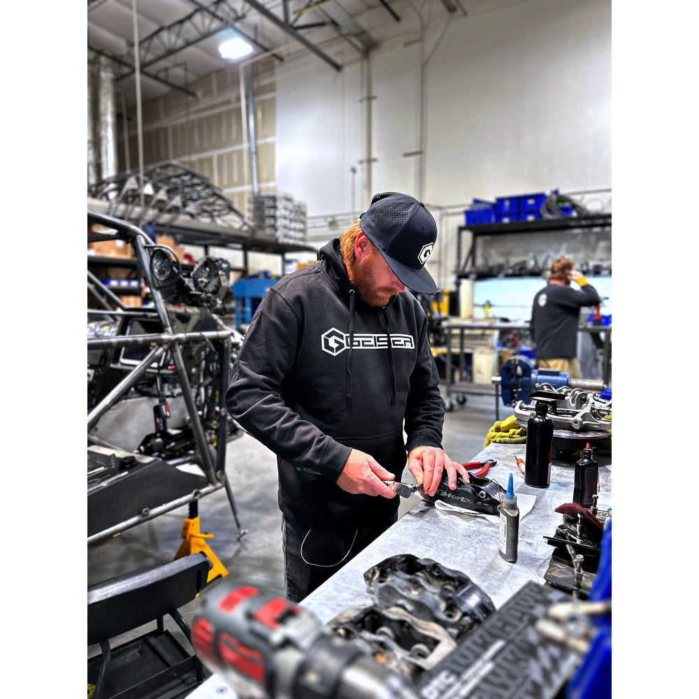 
                      
                        GEISER PERFORMANCE HOODIE
                      
                    