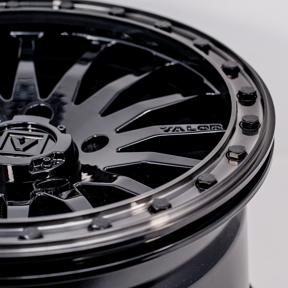 V06 Gloss Black UTV Beadlock - Valor Offroad